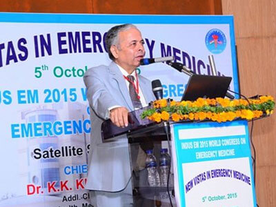 dr-kalra-inaugurating-the-indusem-2015